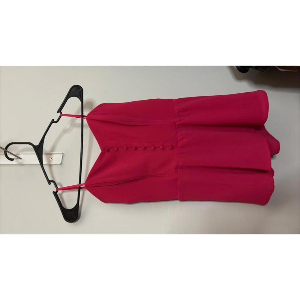 Monteau Red Sleeveless Shirt with Button Front Detail Size Large- W04